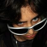 Y2K SUNGLASS - SILVER - Image 2