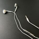 CHROME EARBUDS - 3.5mm Audio Jack - Image 3